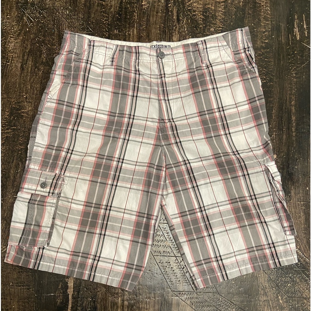 ECKO unltd mens size W-46 Board Shorts plaid
